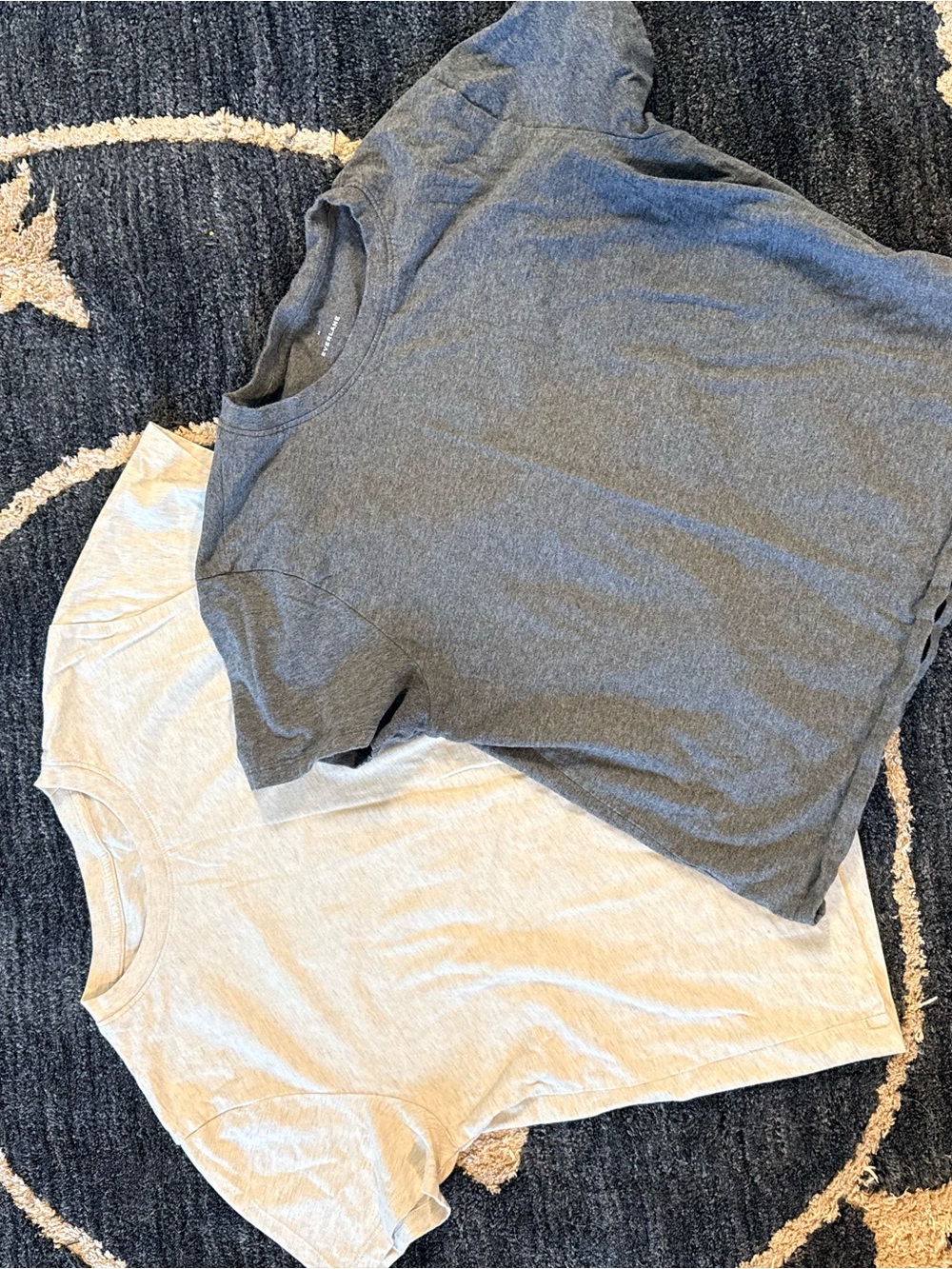 Everlane Women’s Crewneck Tee - Gray and Light Gray